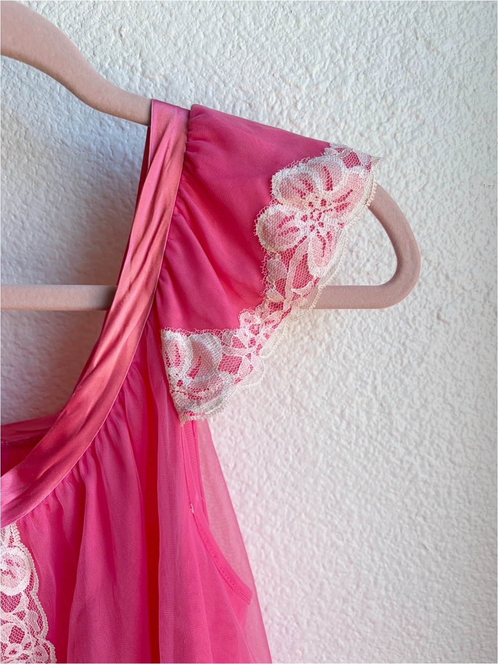 SOLD 60s Vintage Hot Pink Lace Trim Chiffon Babydoll Chemise Top Medium - Picture 3 of 7